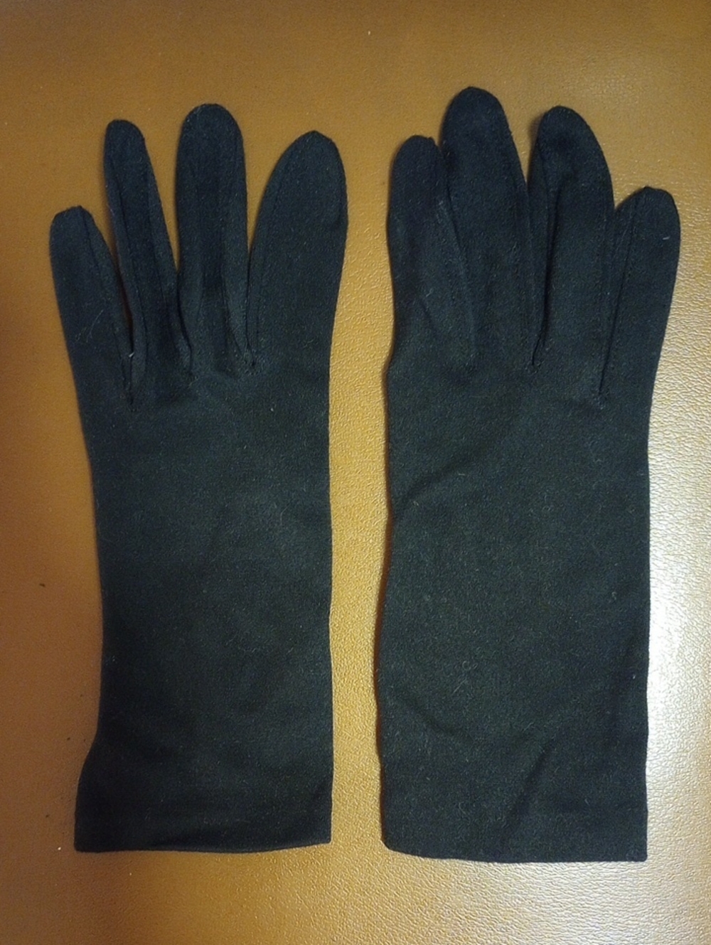 Kayser Classic Traditional Vintage Nylon Formal Prom Dress Gloves, Neutral Black